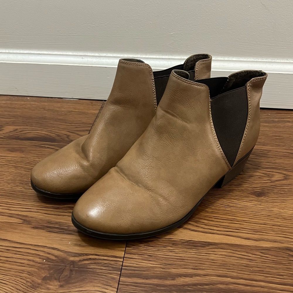 Call it Spring Tan Faux Leather Ankle Booties Size 8 US